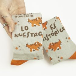 CALCETINES "LO NUESTRO ES HISTÓRICO" TRICERATOPS